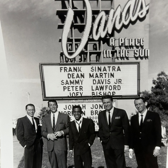 Highly Collectable Vintage Rat Pack Photograph - 8x10 - Picture 2 of 6